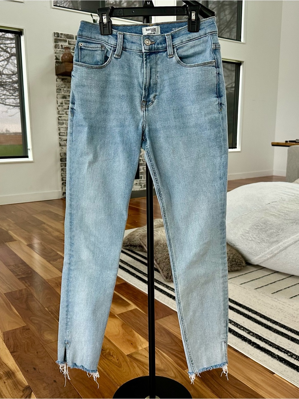 Kensie Frayed Hem High-Rise Skinny Jeans